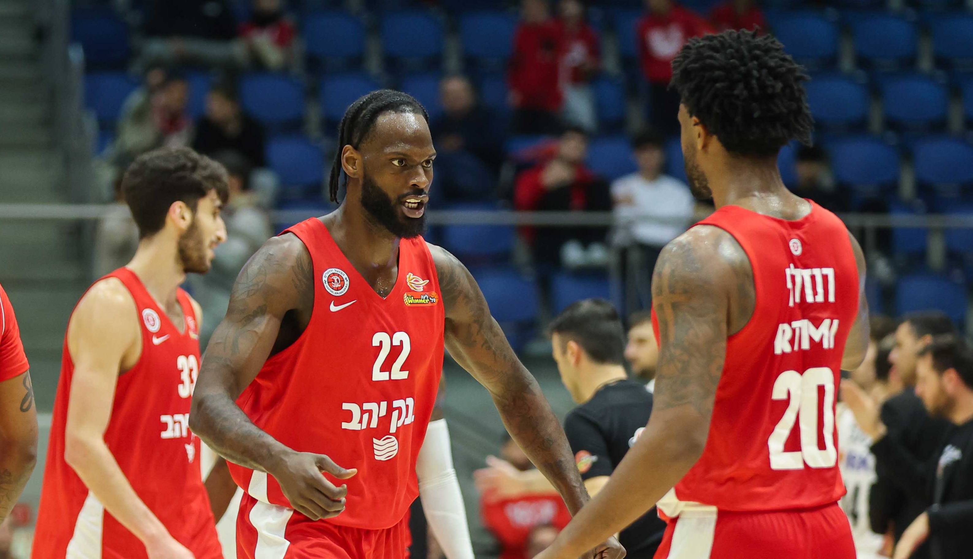 צפו: בכורה יפה לג'אקורי וויליאמס בנגב