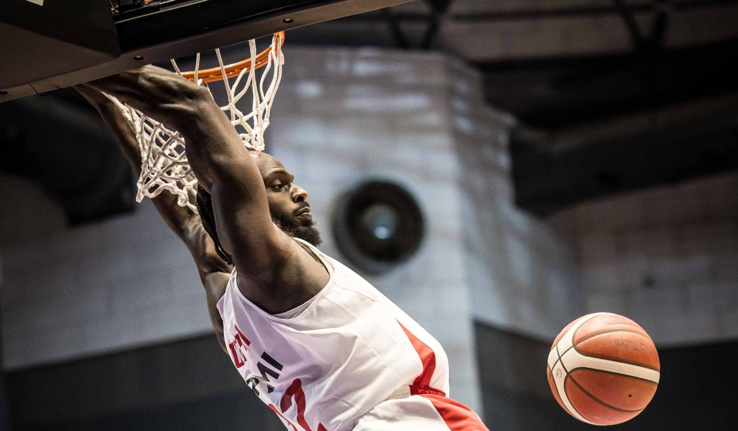 צפו: דאבל-דאבל יפה לג'אקורי וויליאמס