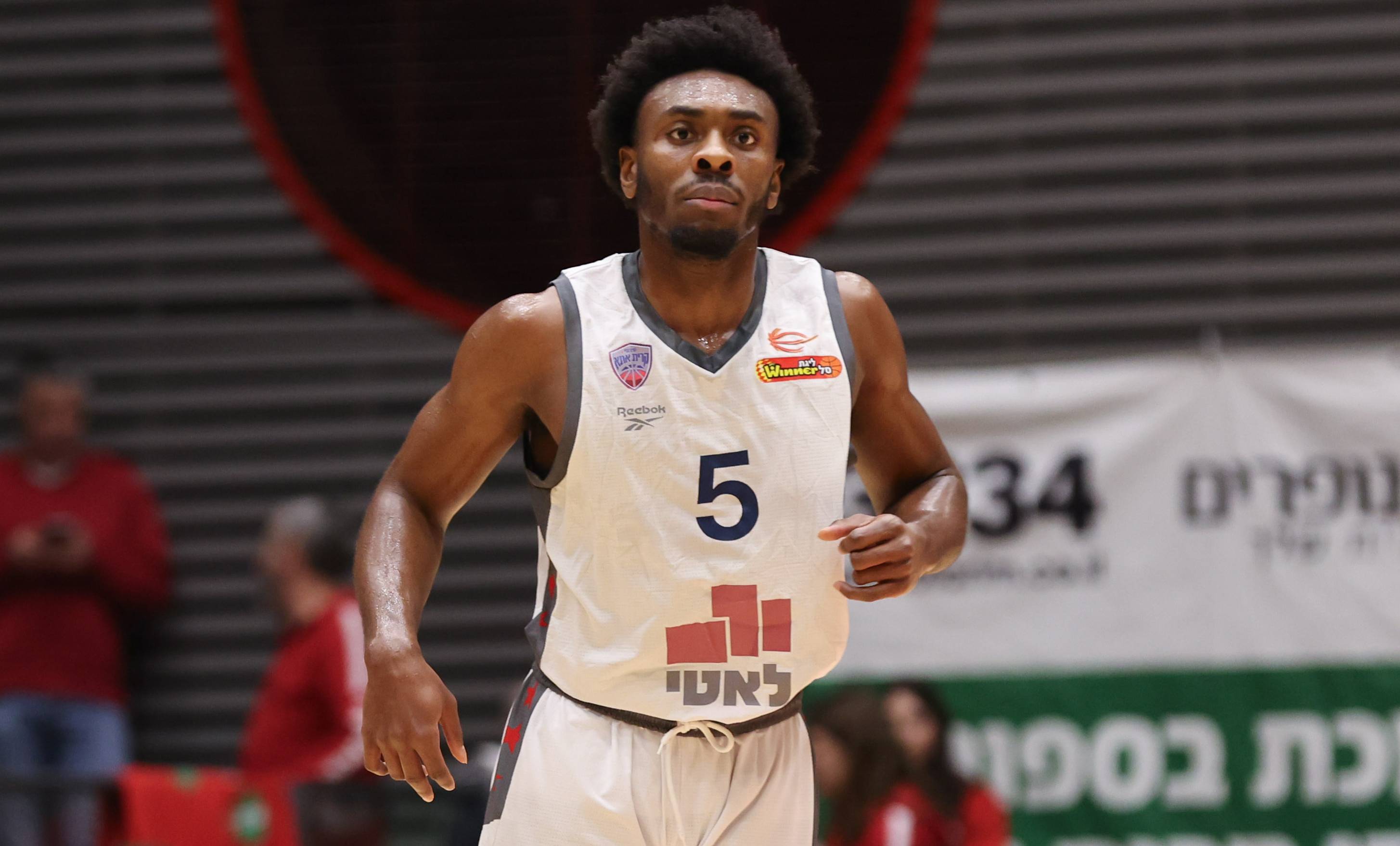 שחקן חודש ינואר: ג'יימס בייטמון