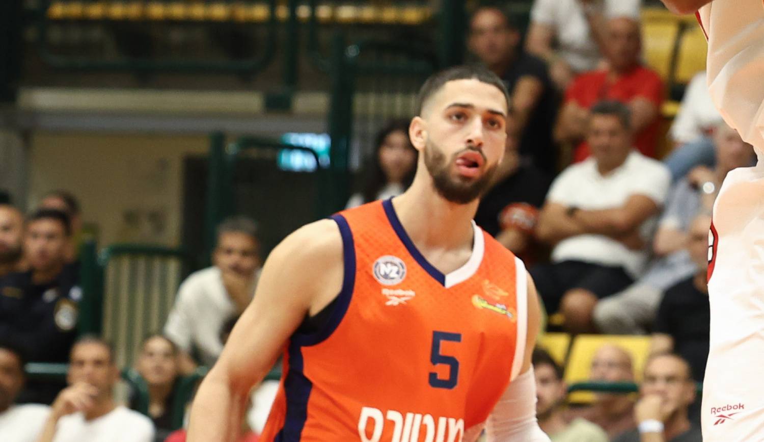 צפו: קייל פייט חימם את הידית מבחוץ