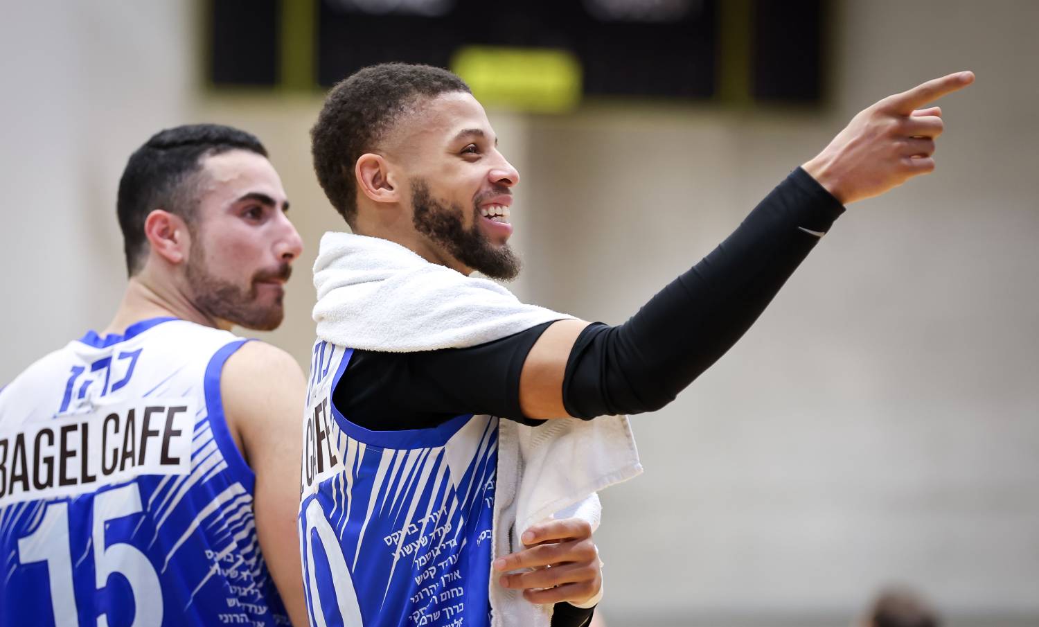 צפו: קנדל מקולום ור"ג התבססו בצמרת