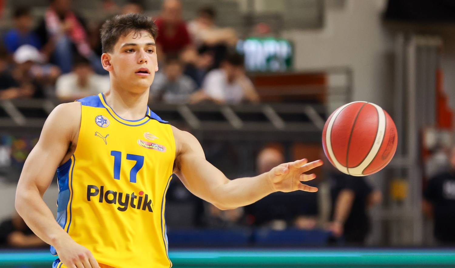 צפו: ערב של ניצוצות מעומר מאייר