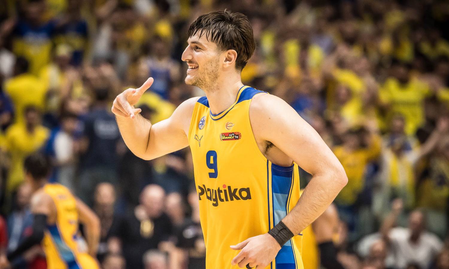 צפו: רומן סורקין שוב שלט בדרבי