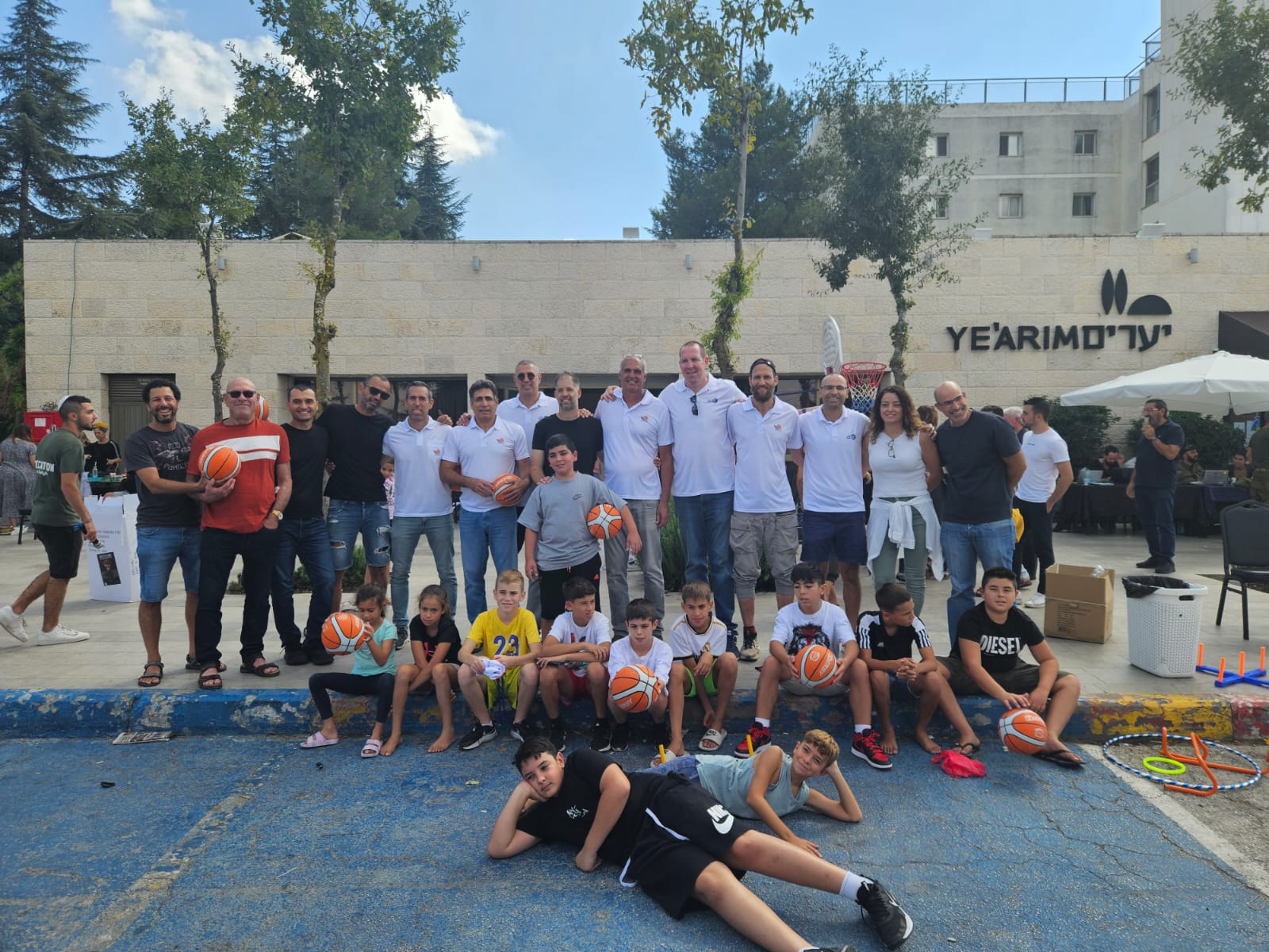 שחקני נבחרת הוותיקים למען המפונים