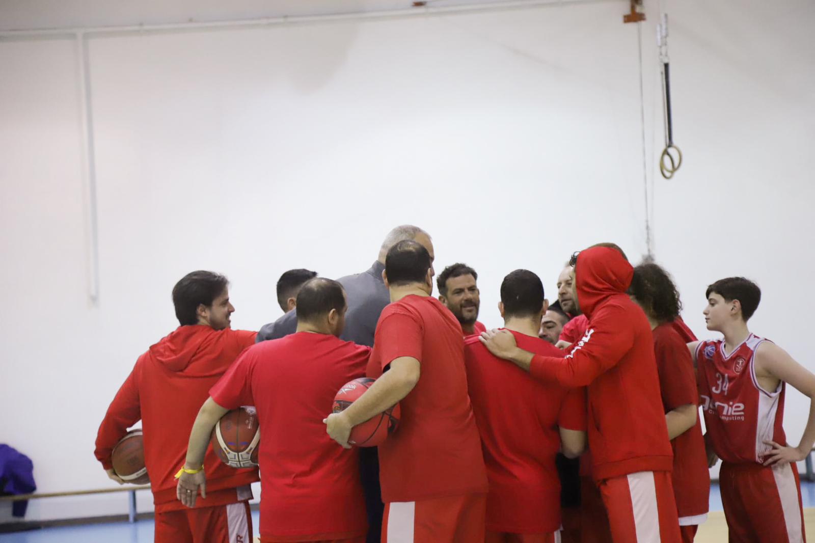 שמעון אמסלם התאמן עם הפועל "שווים"