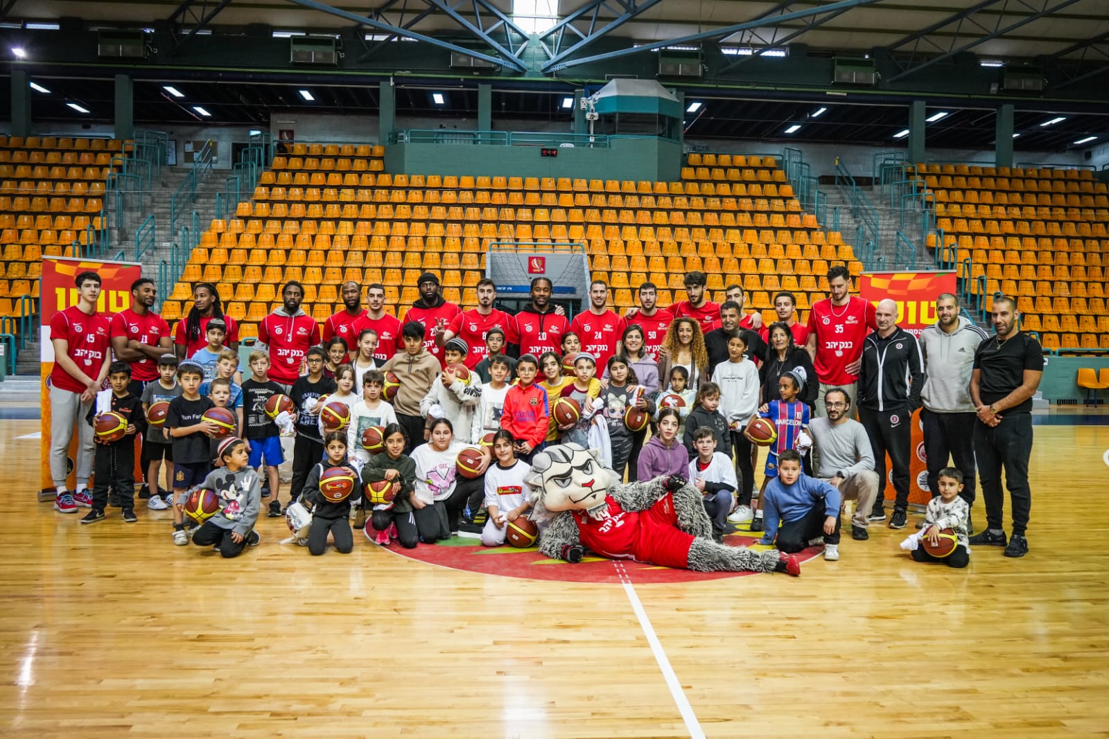 "רוצה לאחל לכם שתחזרו במהרה הביתה"