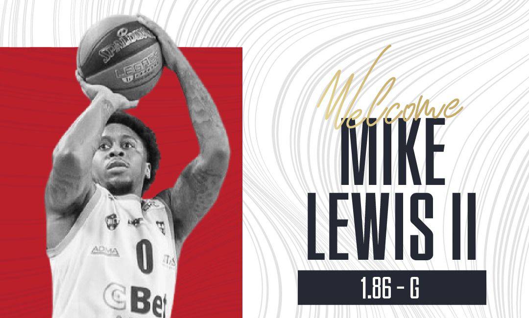 מייק לואיס יחזק את האדומים מהנגב