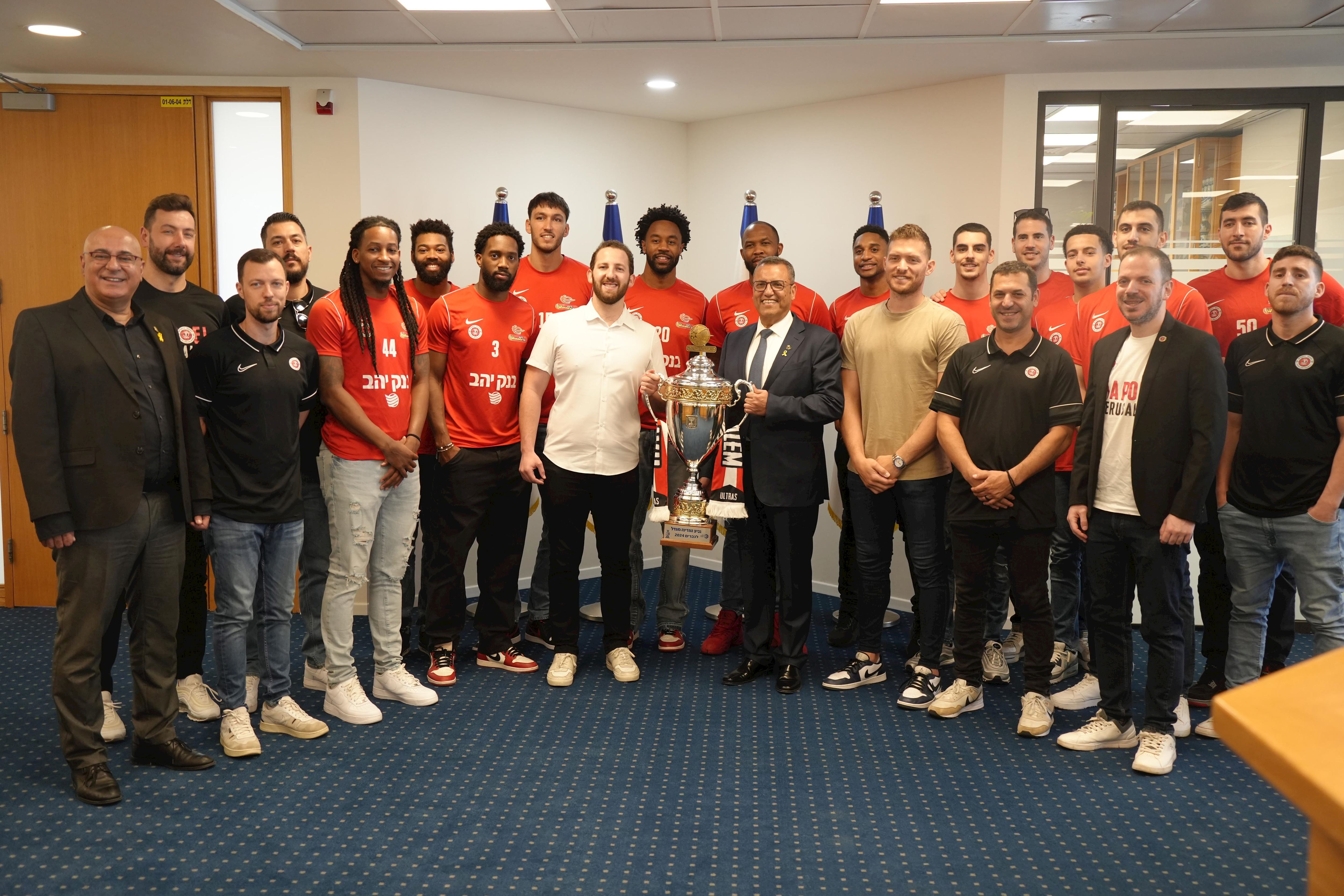 "בטוח שלגביע תתווסף צלחת האליפות"