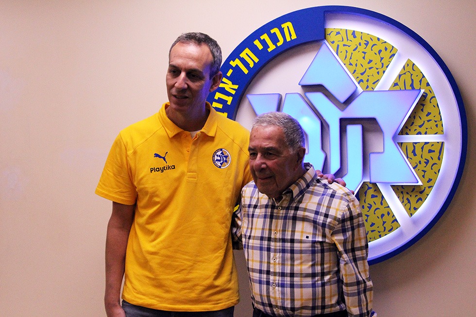 עודד קטש נשאר צהוב לשנתיים נוספות