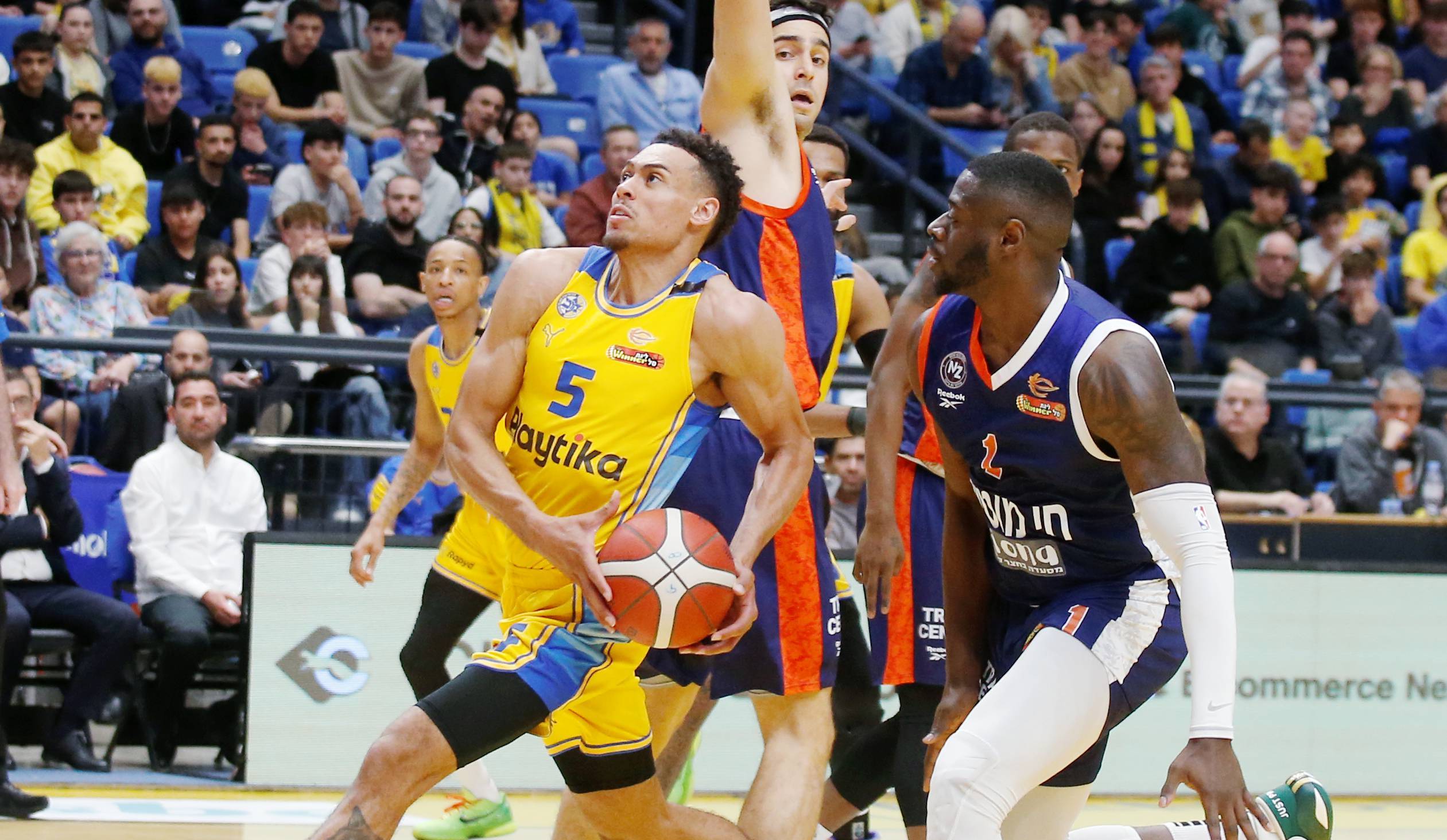 צפו: ווייד בולדווין שמר על הרצף החיובי