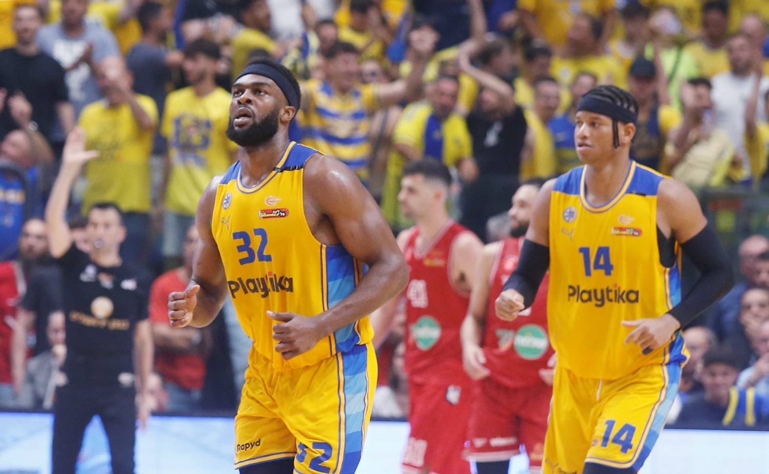 צפו: חזרה מוצלחת של ג'וש ניבו לסגל