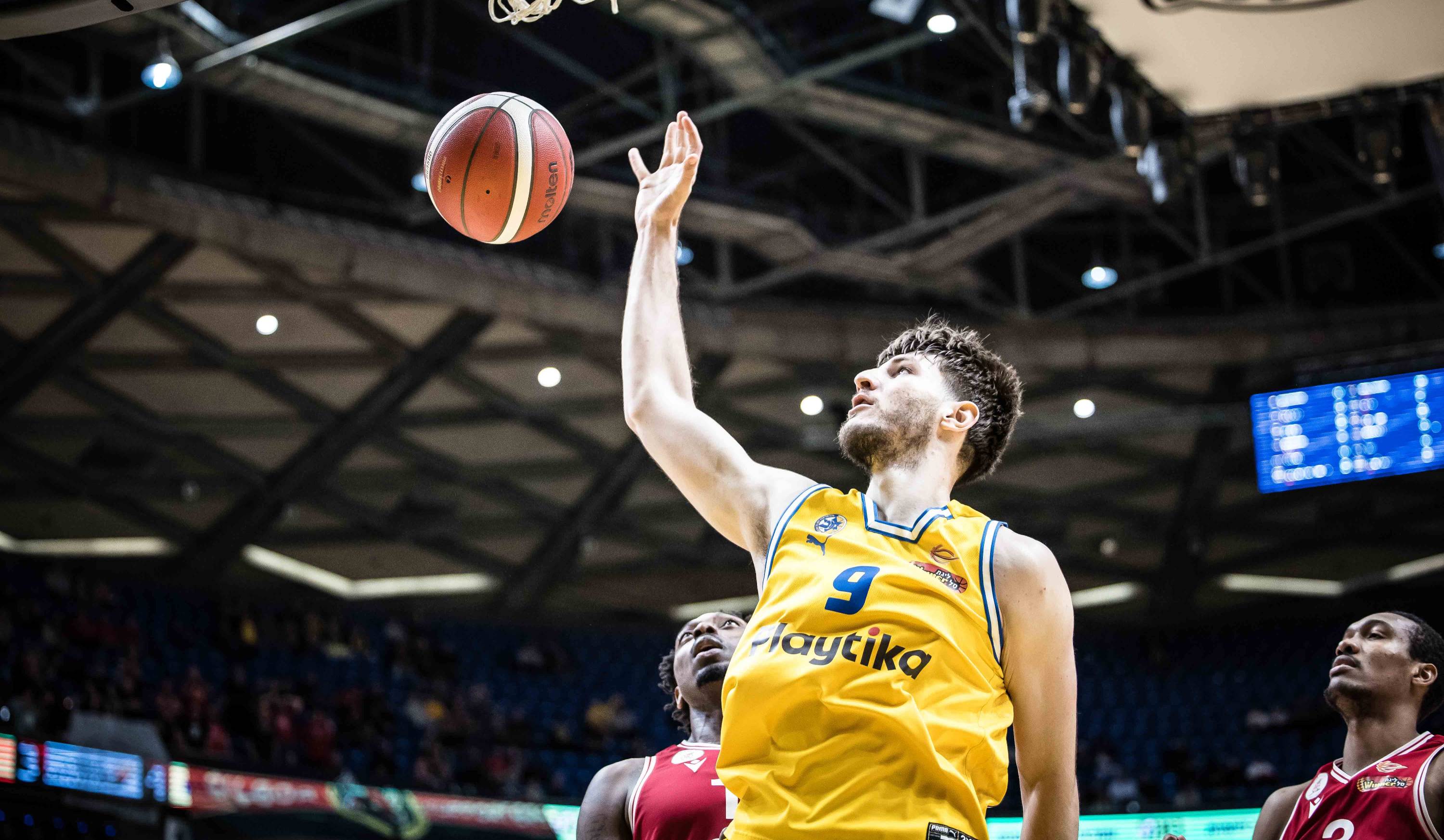 צפו: רומן סורקין בכושר יוצא מן הכלל