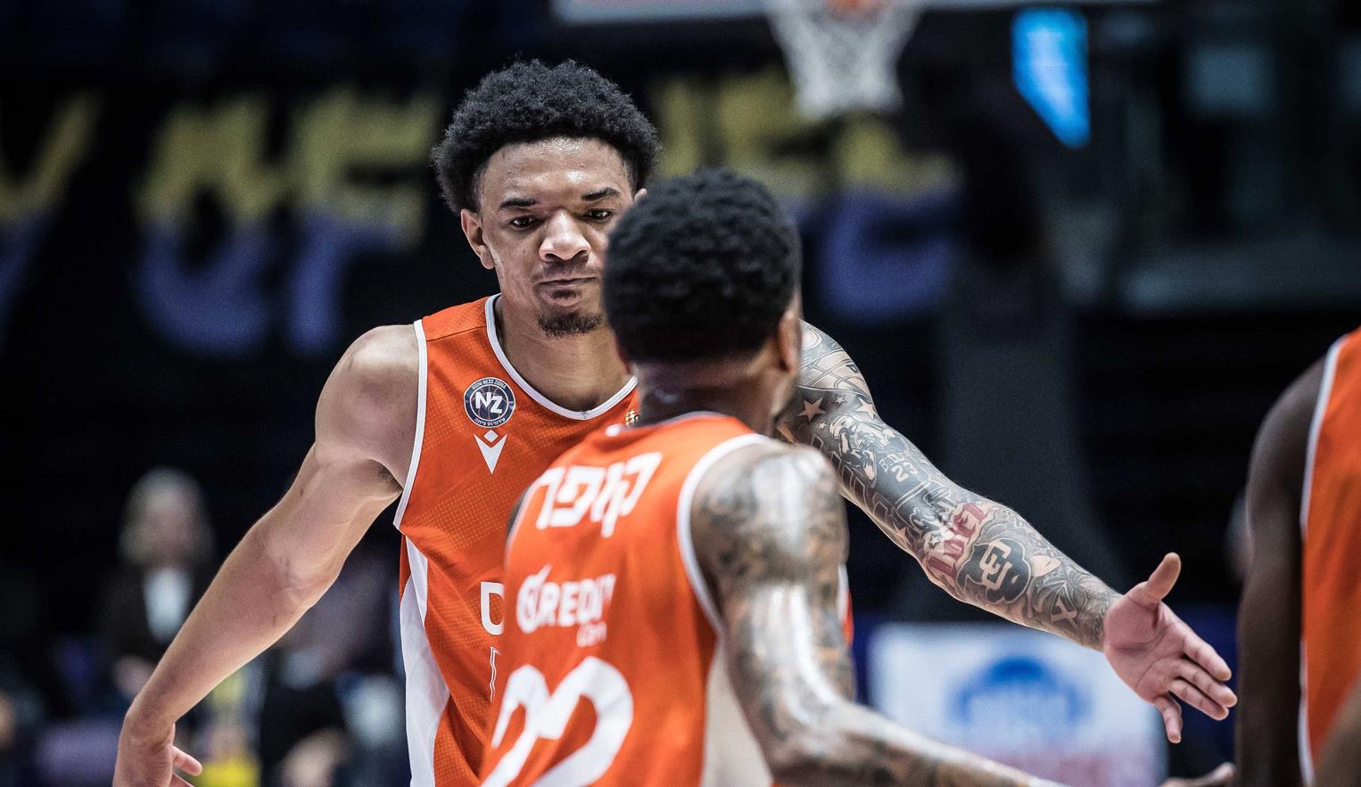 צפו: המצעד החודשי המטורף של העונה