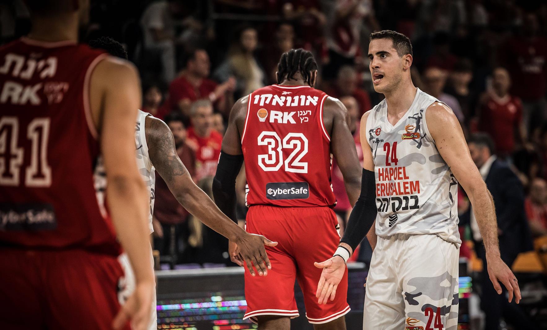 צפו: שיא קריירה בשלשות לעוז בלייזר