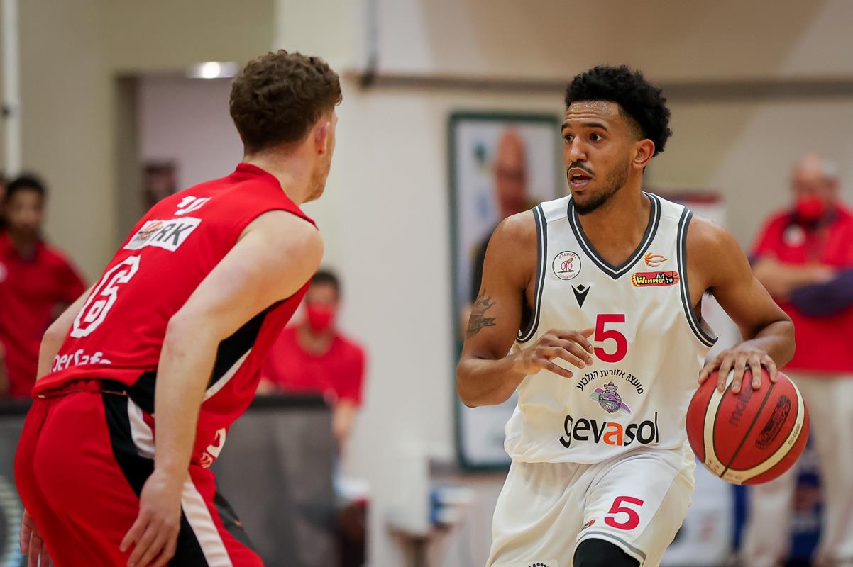 סגנית האלופה טיפסה למקום השמיני