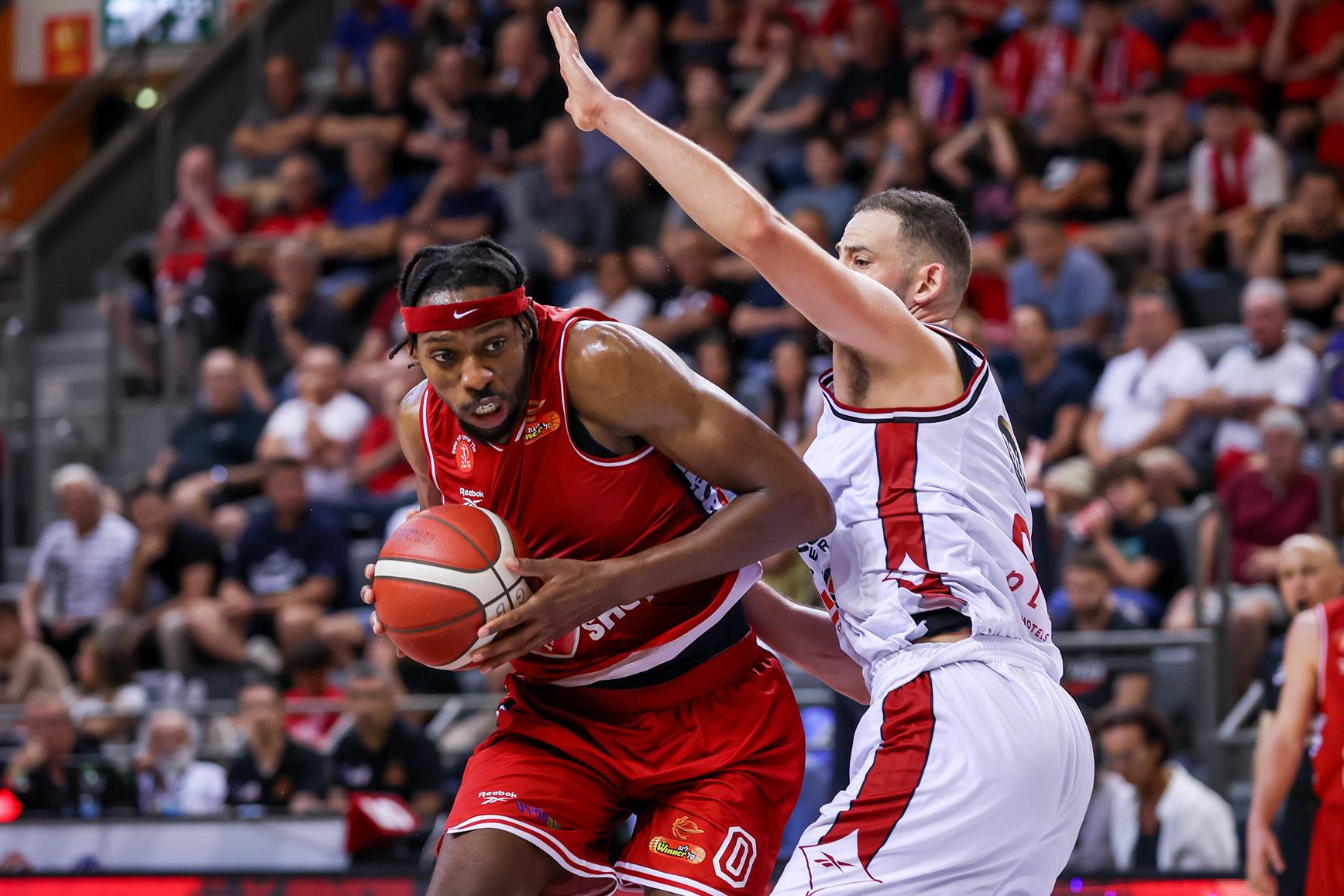 צפו: כריס הורטון השתלב על הרחבות