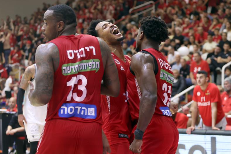 ירושלים השלימה 1:3 ועלתה לחצי הגמר