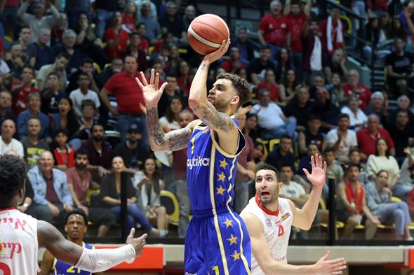 צפו: ווילבקין וננאלי ניצחו בכפר בלום