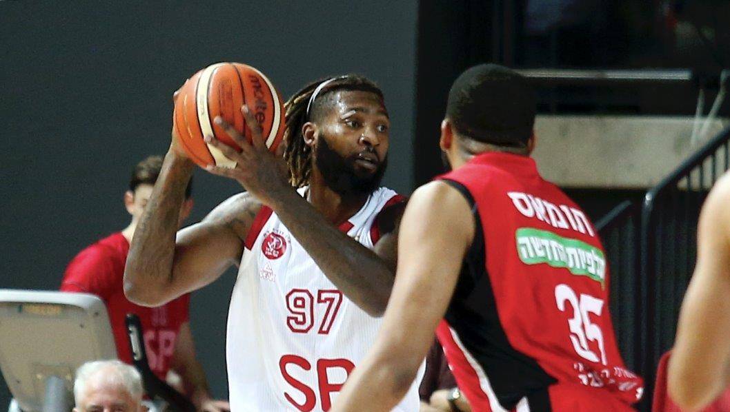 חוזר לפרקט: ריצ'רד האואל בהפועל חיפה