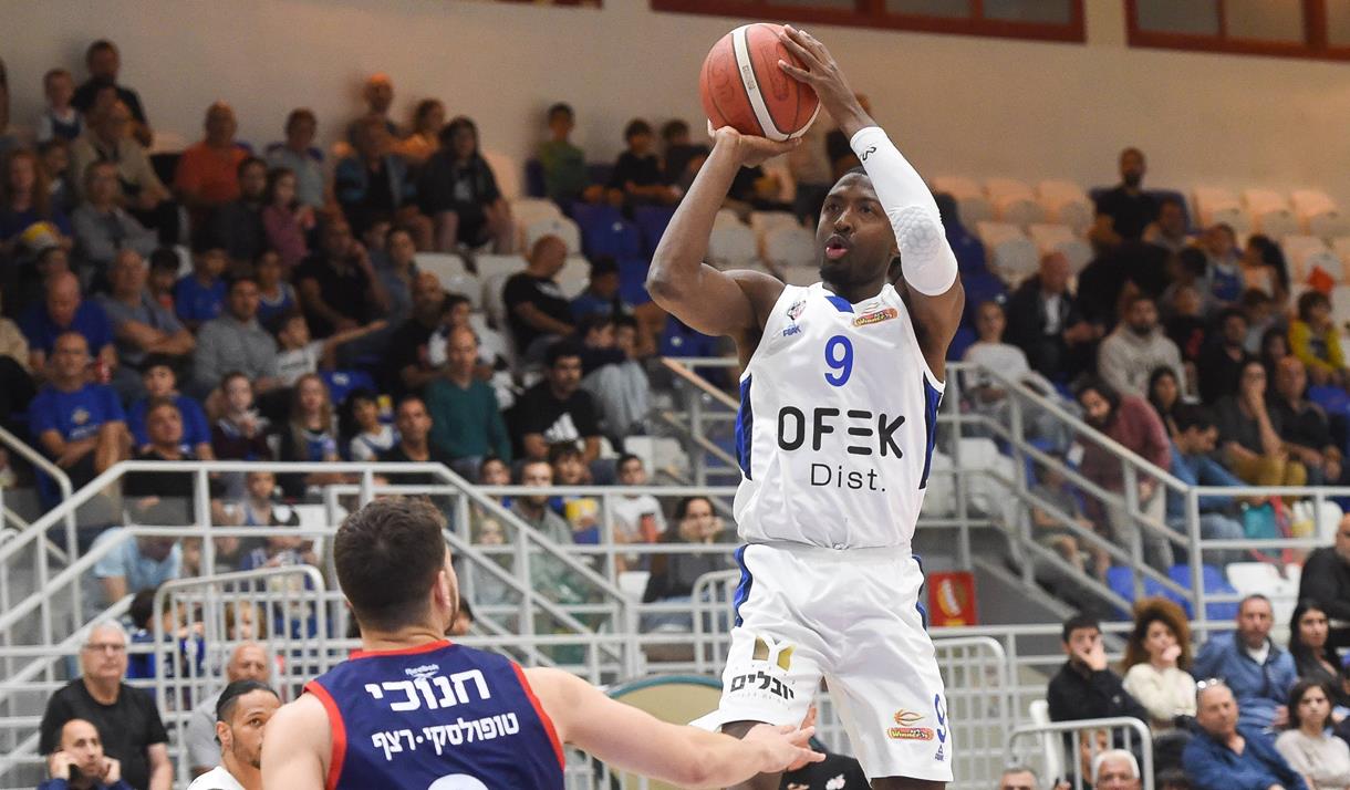 צפו: שיא קריירה בליגה למוריס קמפ