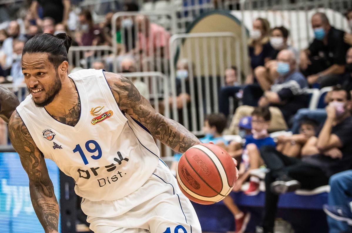 מצטיין המחזור השלישי: כריס באב