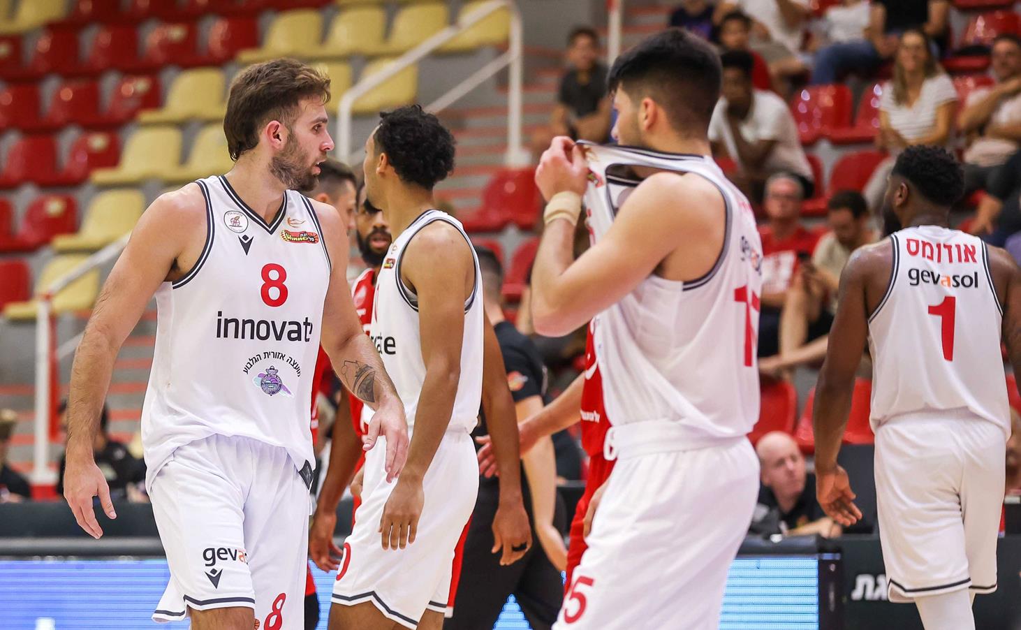 צפו: צוף בן משה הגיע לוהט לעונה