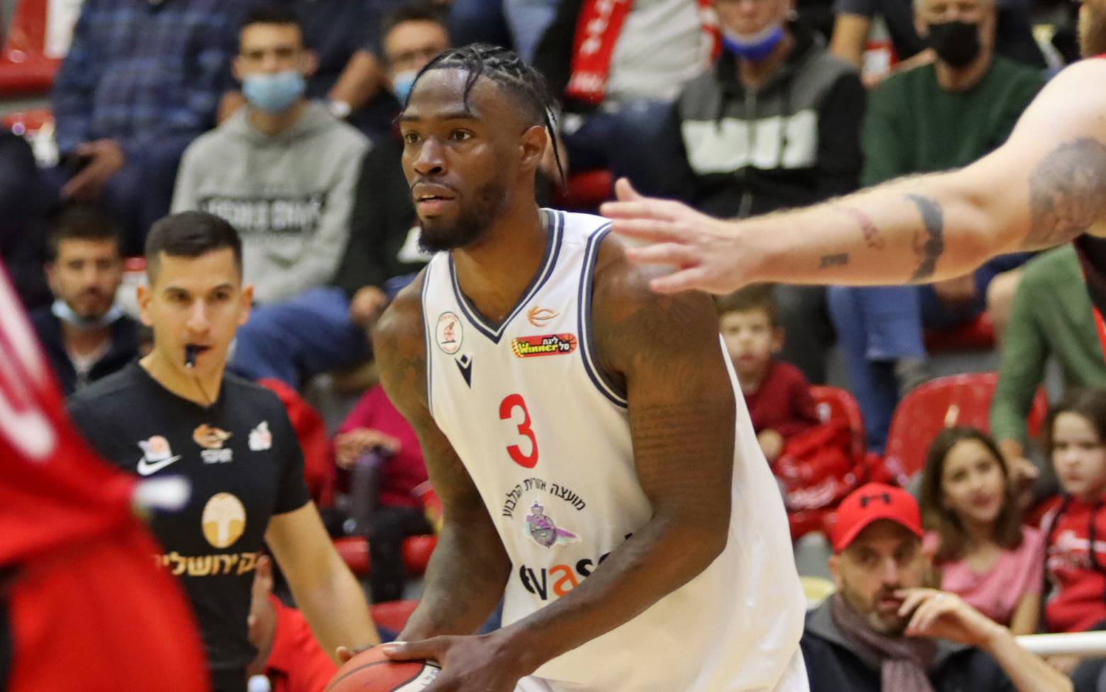 צפו: דרק קוק חזר לסגל גלבוע בסערה