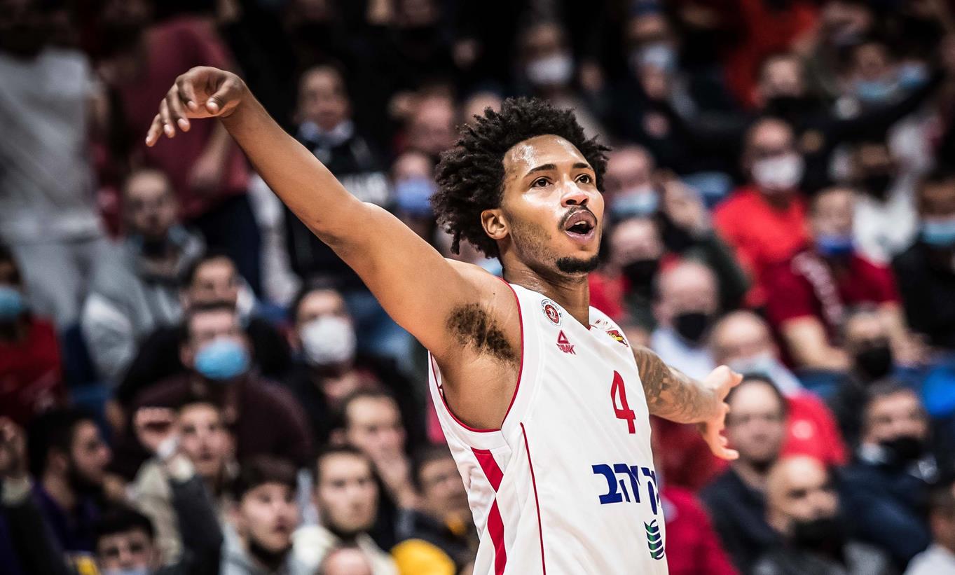 צפו: הופעה אישית פנטסטית לג'יילן אדאמס