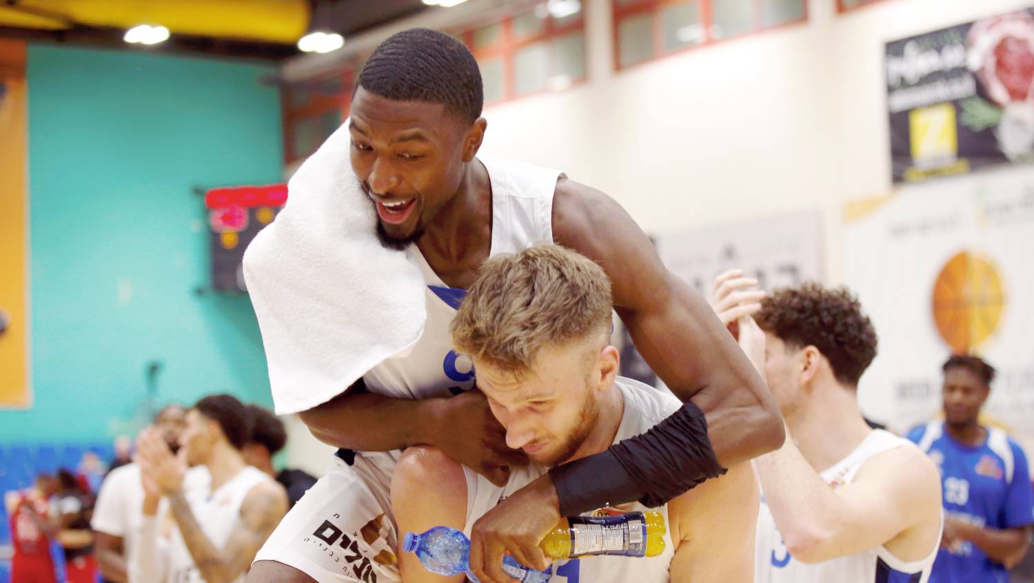 שחקן חודש דצמבר: מוריס קמפ