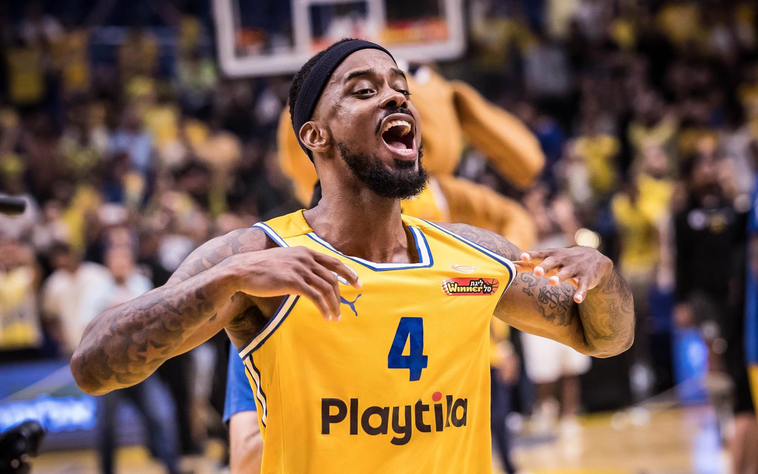 צפו: שיא עונתי ללורנזו בראון ברגע האמת