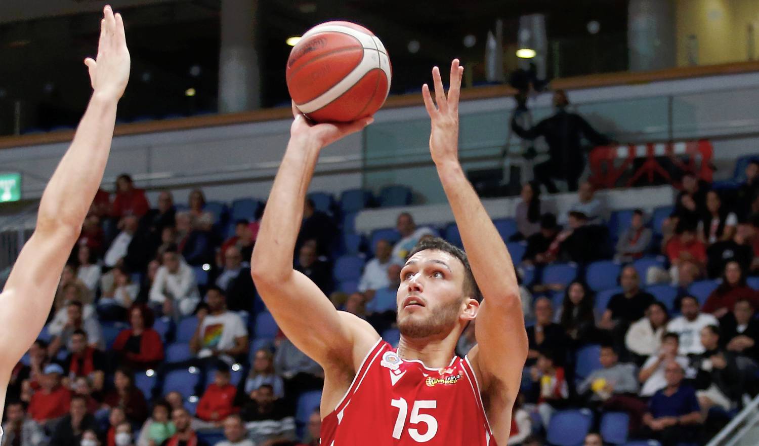 צפו: נמרוד לוי הצטיין מול האקסית