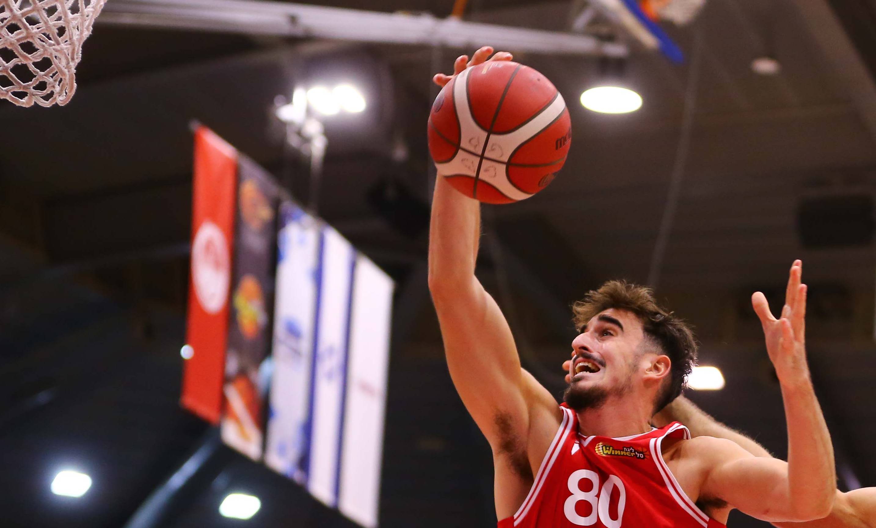 צפו: שיא קריירה חדש לאור קורנליוס