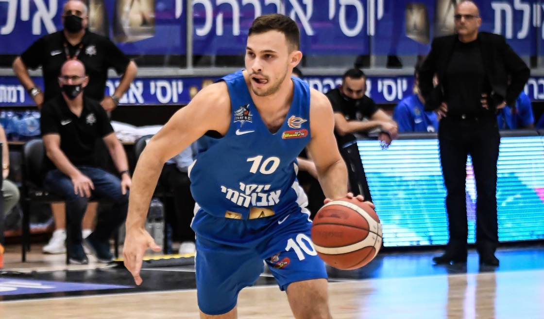 צפו: הופעה כמעט מושלמת לרועי הובר