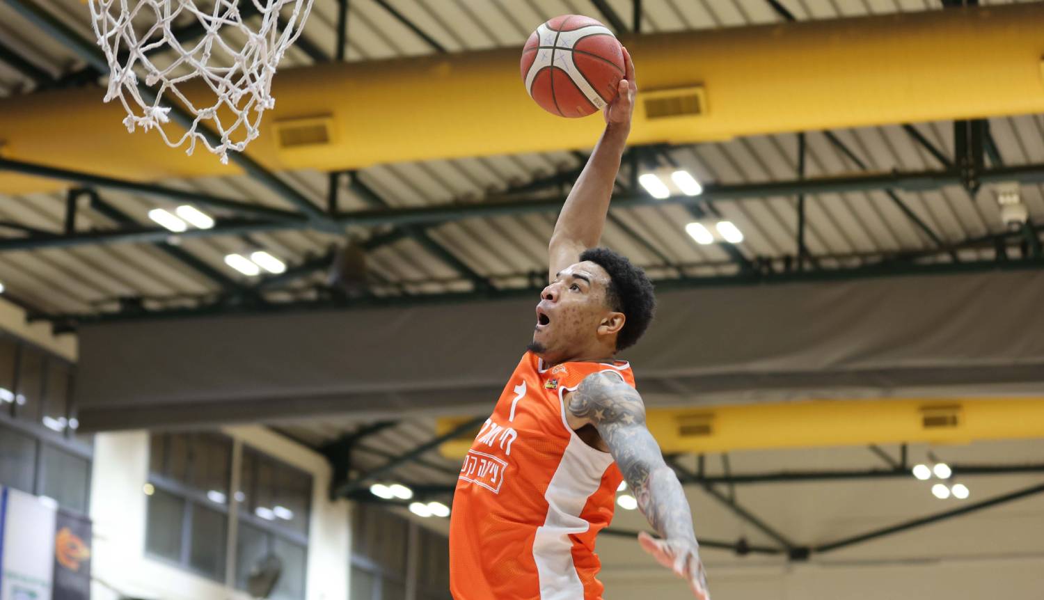 צפו: מופע דאנקים נוסף למלך סלי הליגה