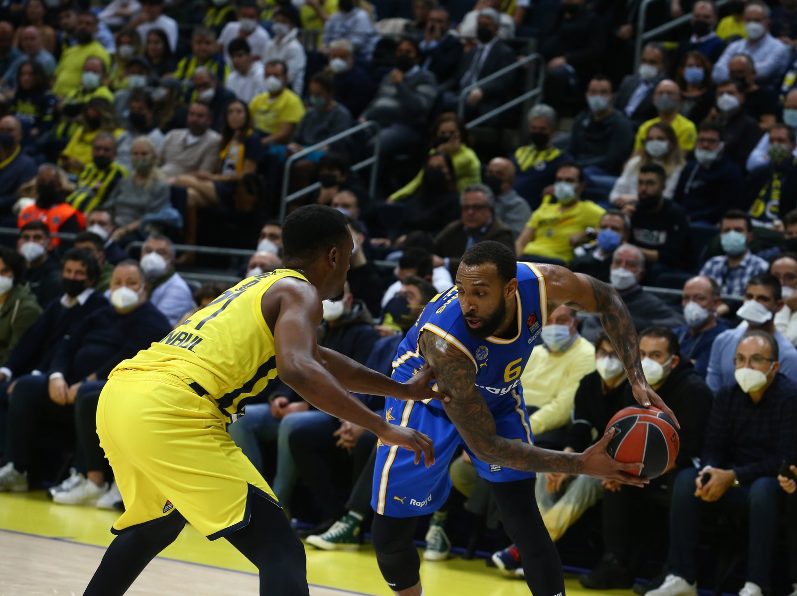 יורוליג: הצהובים-כחולים ירדו למאזן שלילי