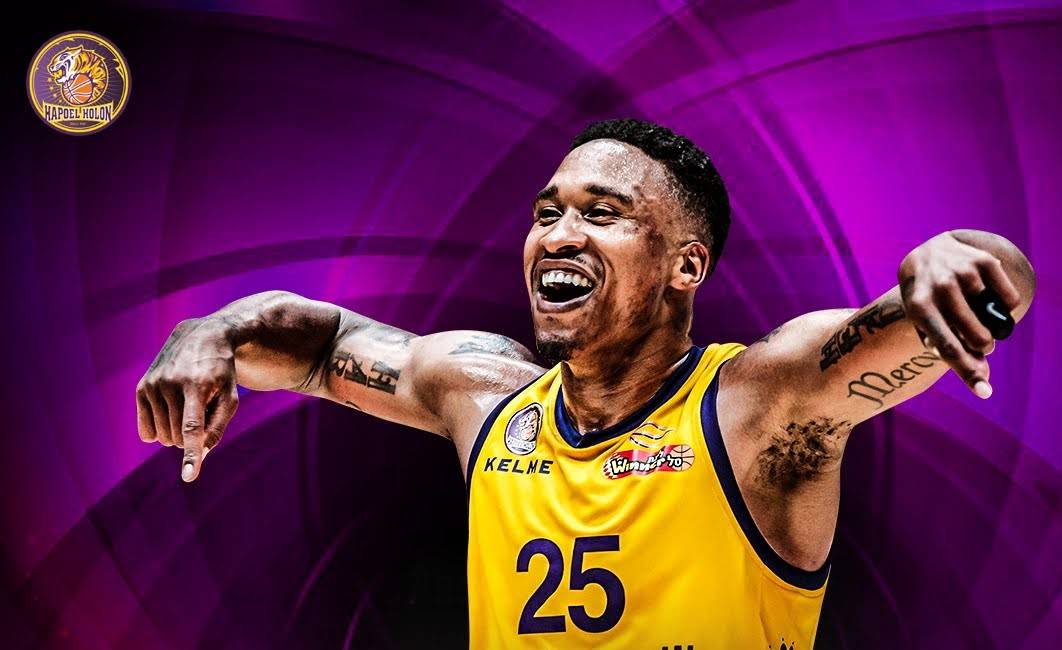 הוא חוזר: טיירוס מגי בהפועל "יונט" חולון