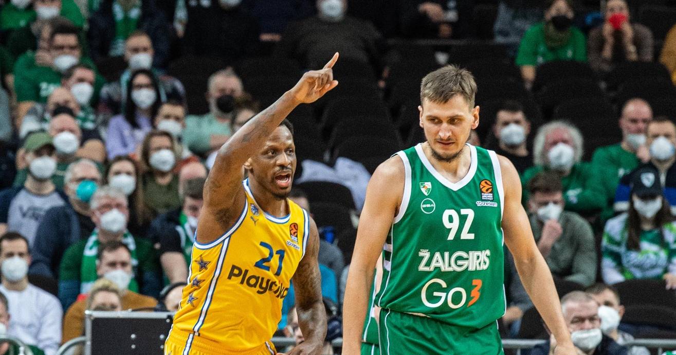 יורוליג: ננאלי כיכב בניצחון חוץ בקובנה