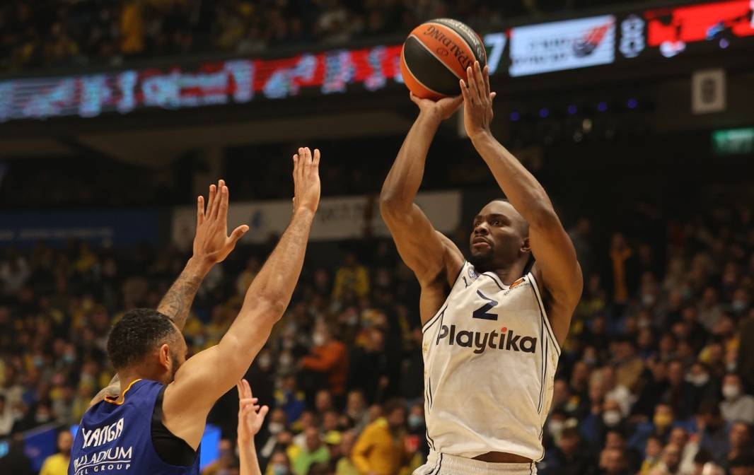 יורוליג: מהפך ביתי גדול לאלופה מול ריאל