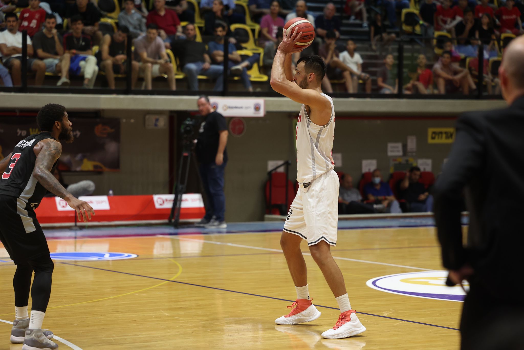 יורופקאפ: באמברג ניצחה בכפר בלום