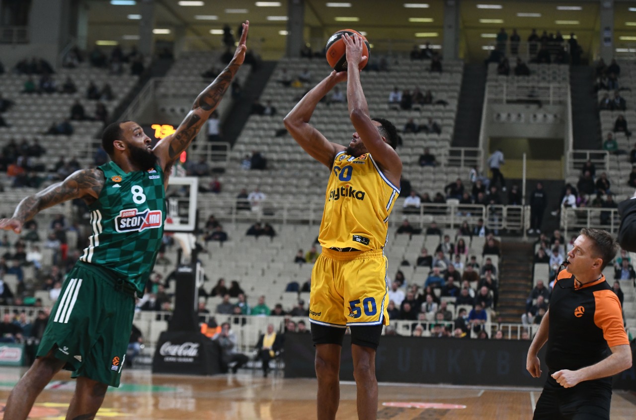 יורוליג: דריק וויליאמס ניצח את הצהובים