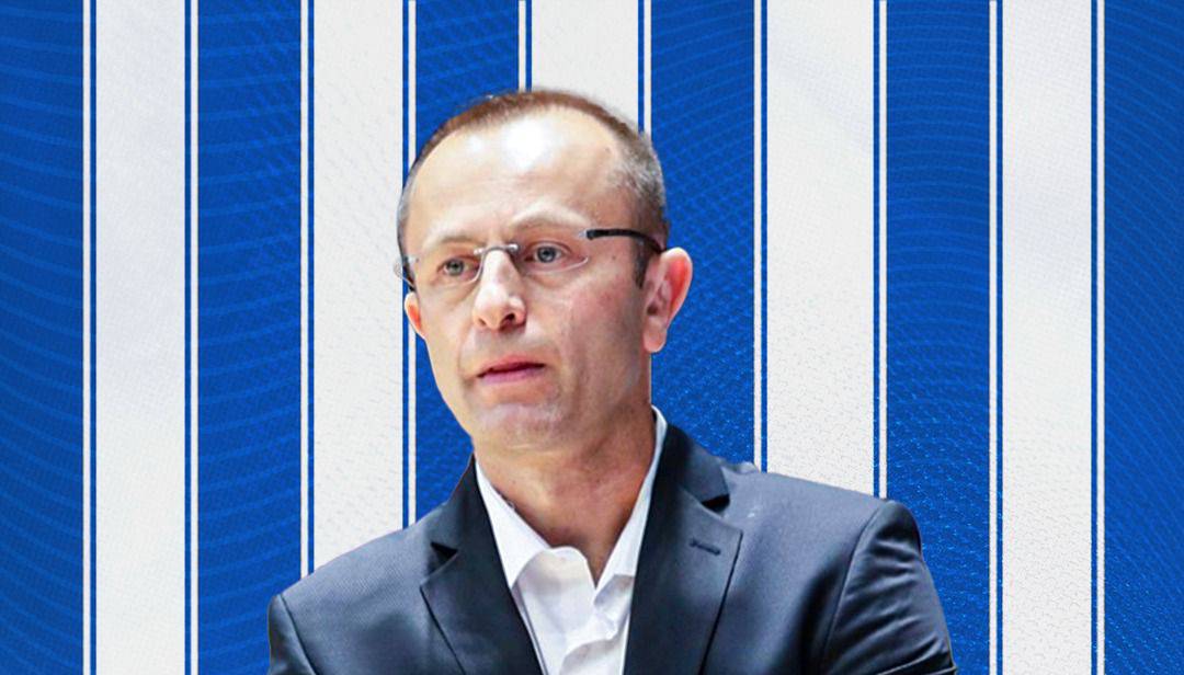 דן שמיר חוזר לאמן את בני הרצליה