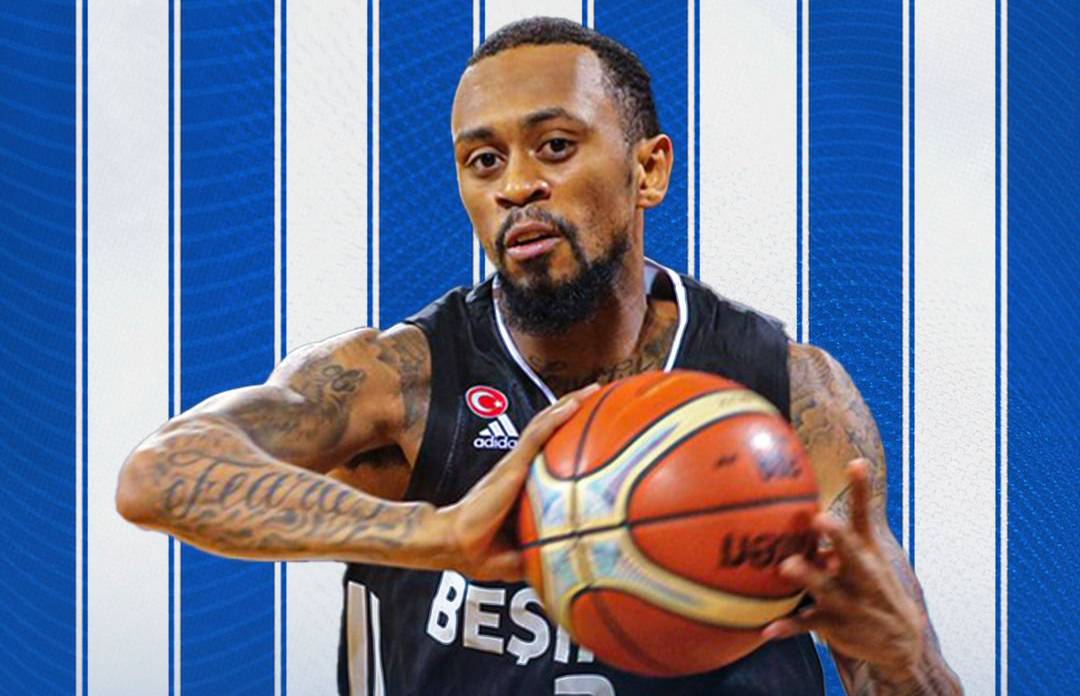 ראיין בוטרייט מצטרף לבני הרצליה