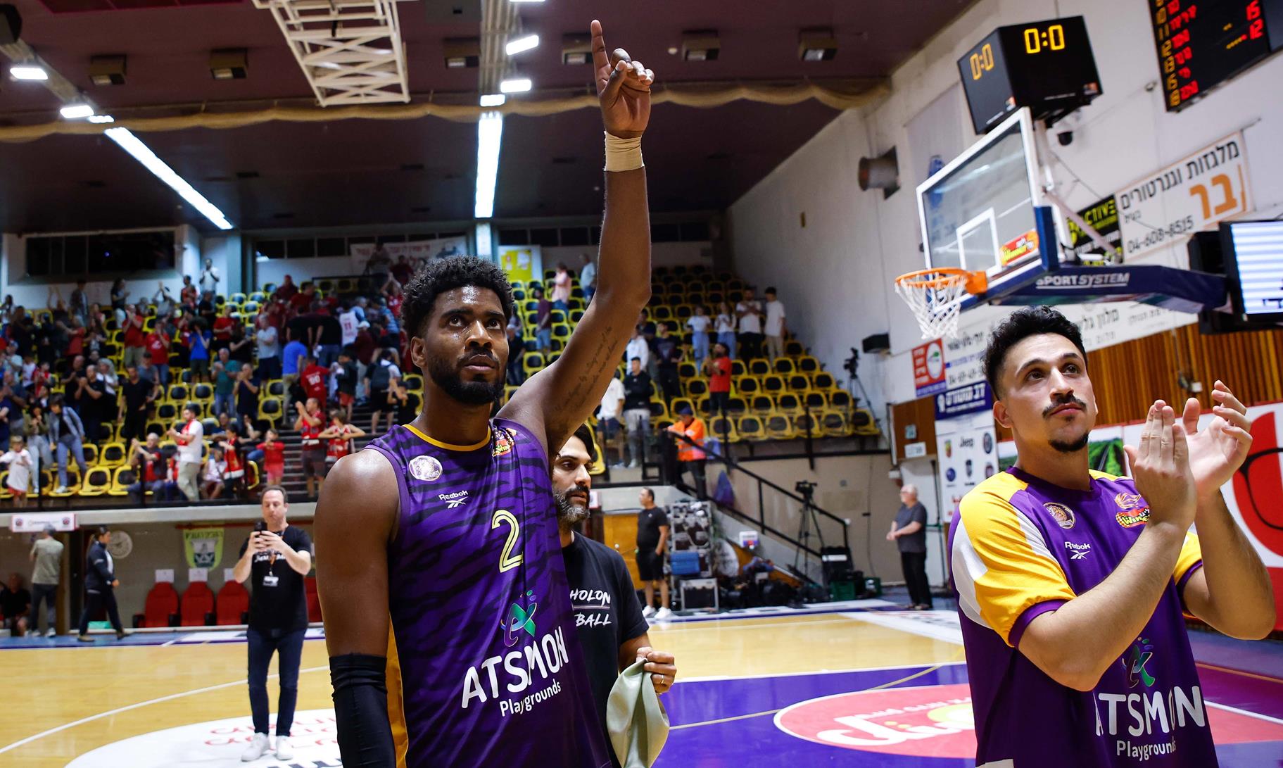 צפו: שון דאוסון הלוהט לא עוצר