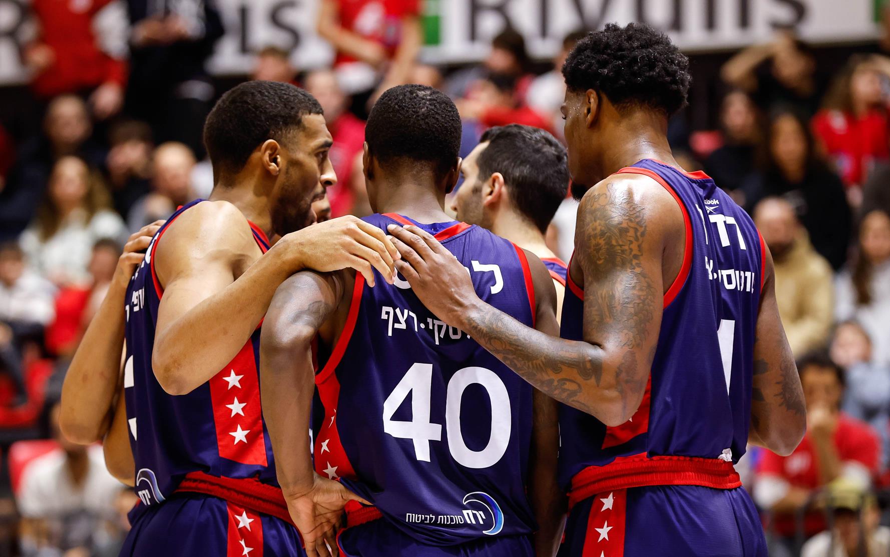 צפו: דאבל-דאבל וסל ניצחון לאמין סטיבנס