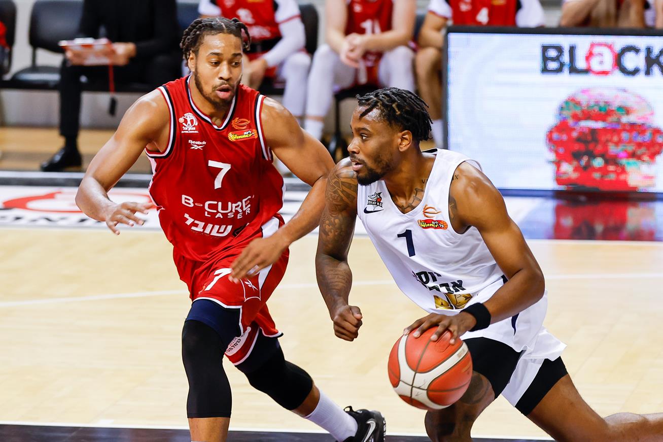 צפו: אנטוניוס קליבלנד כיכב בניצחון בחיפה