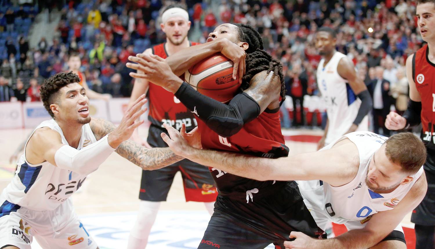 צפו: ערב של שיאים לספידי סמית' בבירה