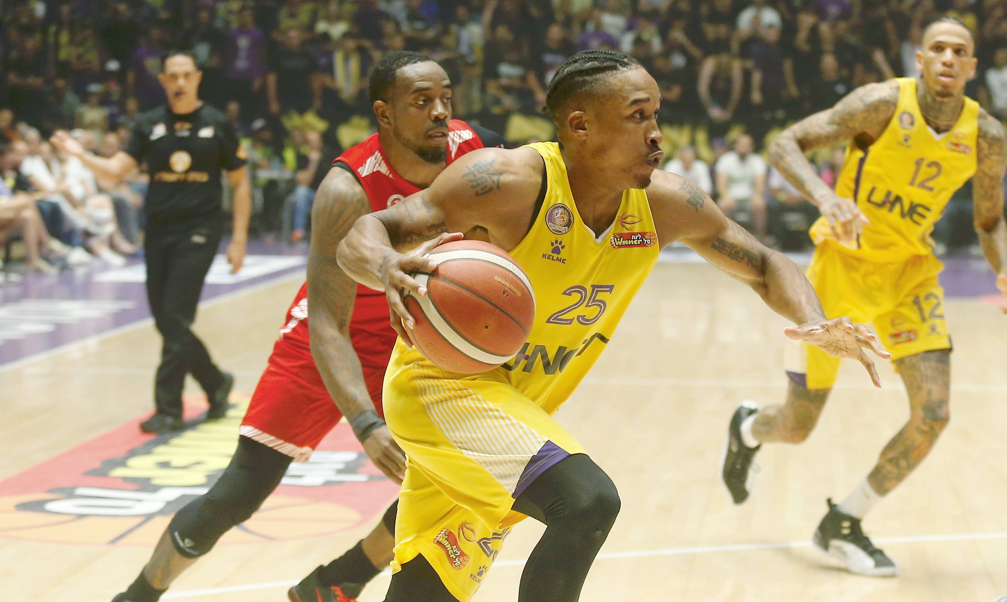 צפו: טיירוס מגי הגיע מוכן לחצי הגמר