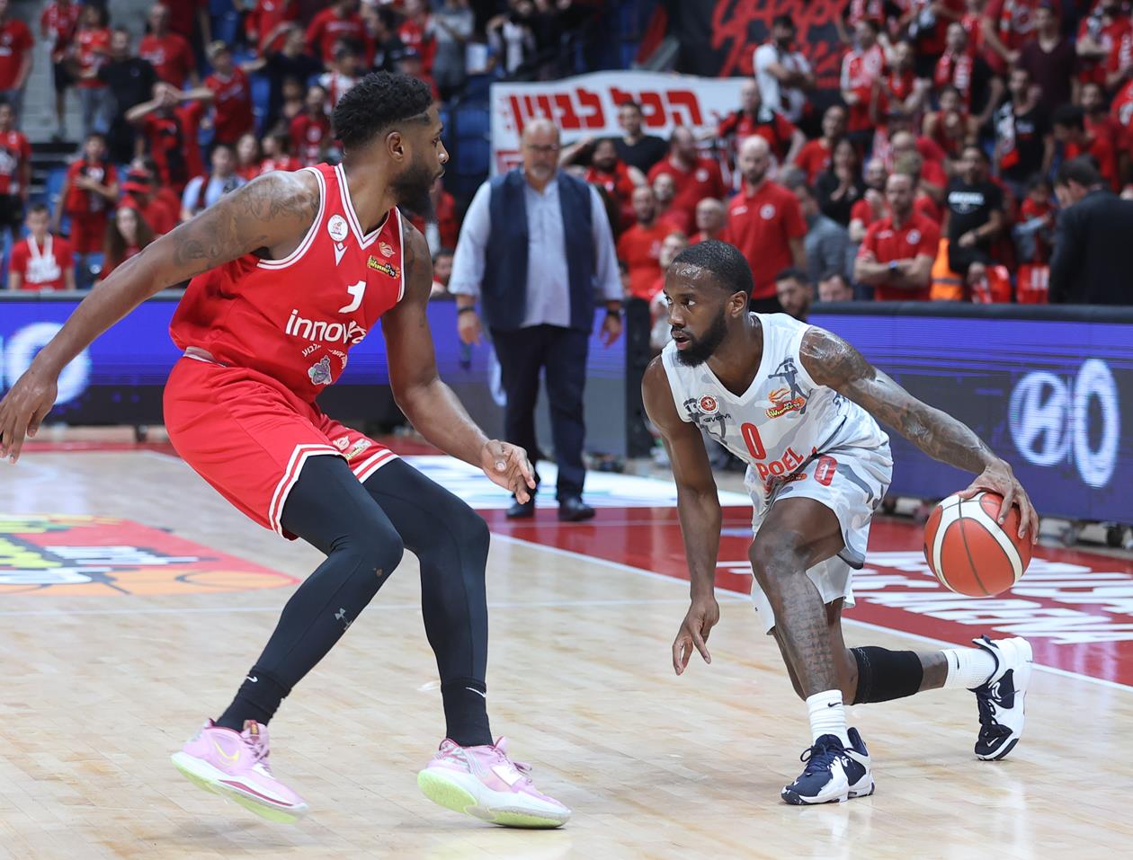 כדת וקאדין: ניצחון בכורה להפועל ירושלים