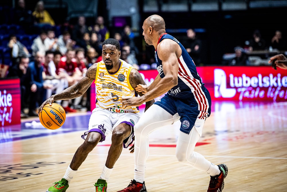 צ'מפיונס: האלופה הפסידה לשטרסבורג