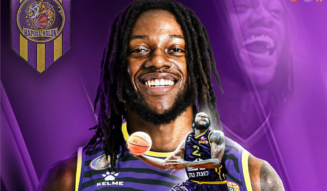 הזר השלישי: דמיון רוסר מצטרף לסגולים